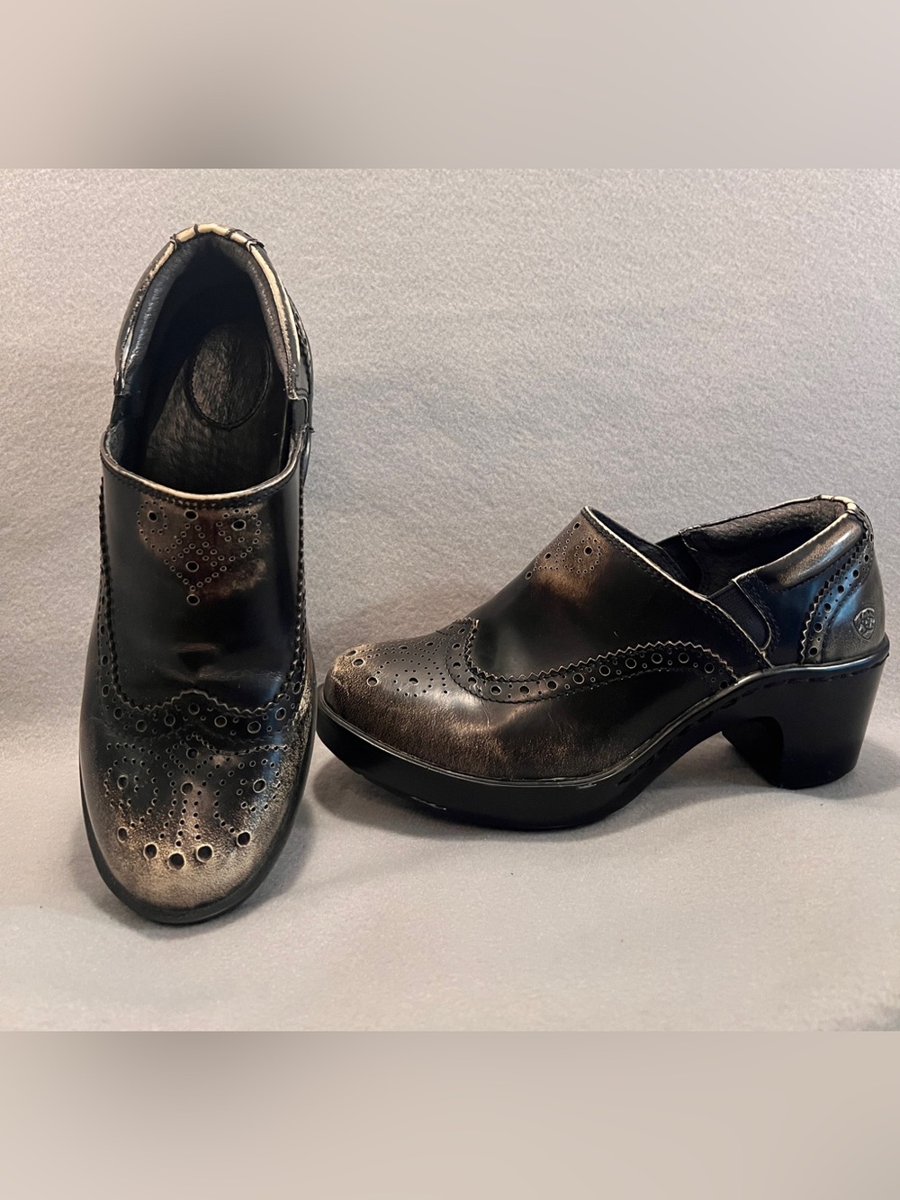 Ariat Black Leather Wingtip Perforated Clogs Size 6.5 western cowgirl